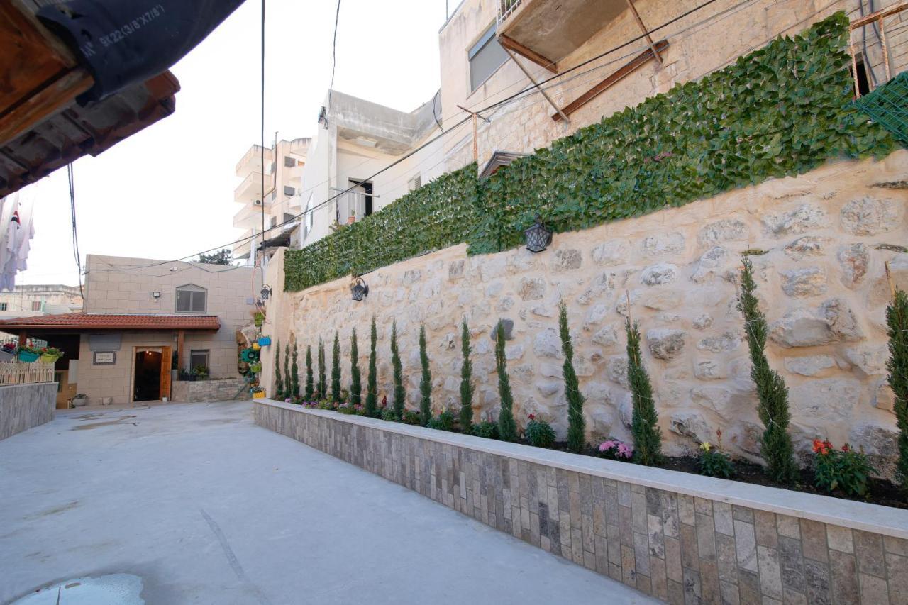 Louis Guesthouse Nazaret Exterior foto